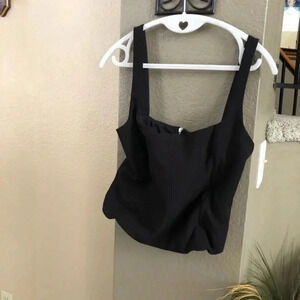 Zara Cropped Top Size Small